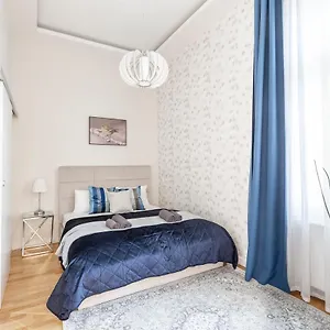 Luxury Quentin 3 Bedrm, 2 Bathrm Apartament Budapesta